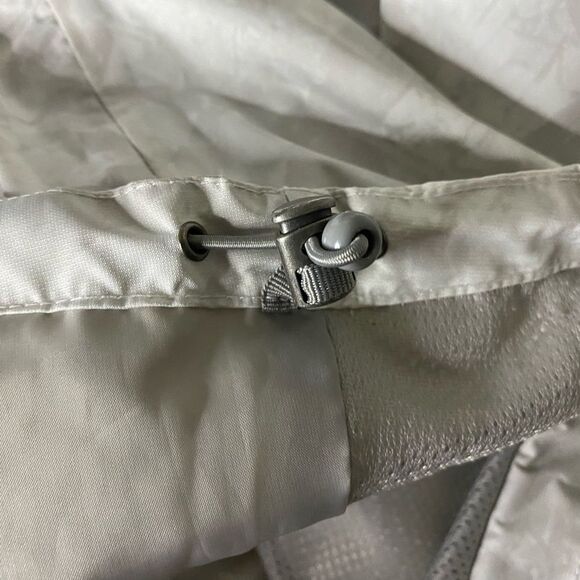 Eddie Bauer Women’s WeatherEdge Hooded Rain Jacket Size XS - Picture 10 of 13